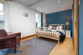 Clare's Cottage Near Cartmel - Dog Friendly, Homely, Aga, Log Burners, Disney Plus & Netflix - Image 2