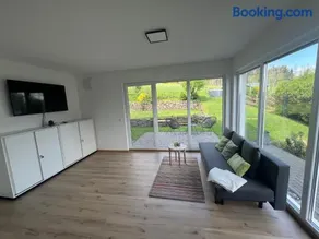 Helle, moderne Wohnung im Grünen - Image 3