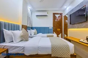 Hotel Twinkle Suites Delhi - Image 3