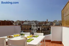 Ola Living Camp Nou - Image 2