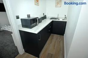 The Ralph Suite - Image 3