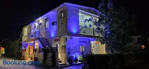 Kostas Apartments - Image 1
