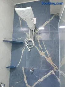 Apartamento 2 quartos térreo com passarela exclusiva para orla - Image 4