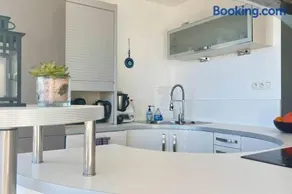 Studio spacieux, vue imprenable sur la mer - Image 1