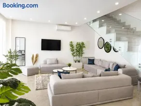 Elegant Villa in Gammarth with Private Indoor Pool - Image 5