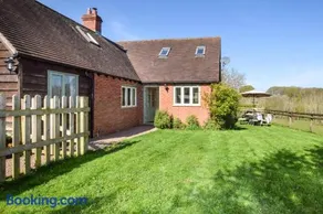 2 Bed in Hanley William oc-d30115 - Image 2