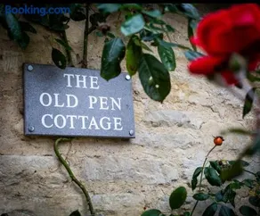 Cotswolds Cottage with Hot tub - Image 4