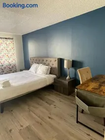 Modern Apart in Beverly Hills - Image 3