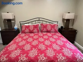 4 BR oasis with hot tube - Image 4