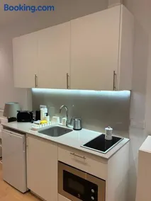 Apartamentos Portuetxe - Image 3