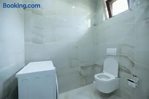 L&S House - Image 3