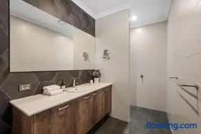 Gum Nuts - New House, family friendly & big groups - Image 5