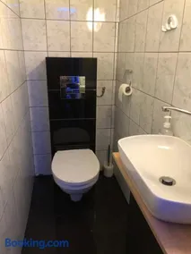 Tanie Pokoje Blisko Lotniska - Image 2