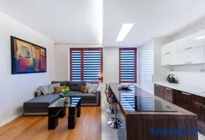 ClickTheFlat Luxury Apartment in Warsaw - Image 1