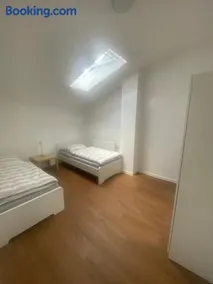 Frankfurt Eschborn New Apartment for 5 Person - Image 1