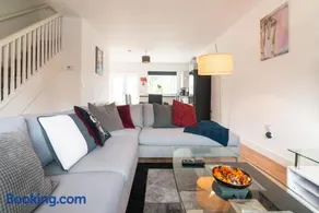 Mosh Homes - Image 1