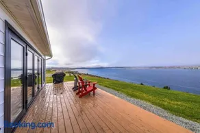 Ocean Front 3Bdrm Saltbox 'SeaForever' wHot Tub - Image 2