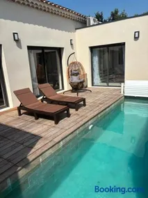 Villa neuve avec piscine au portes d Avignon - Image 2