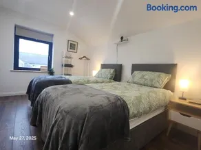 Bath Lane Cottages - Image 3