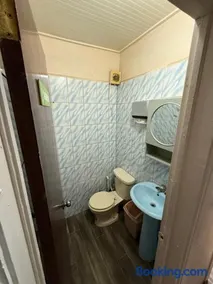 Downtown Roseau Stay Near Ferry, Stadium & Bustops - Image 5