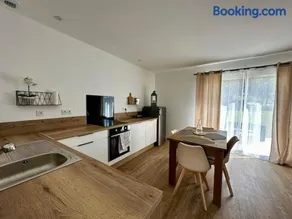 Al País Del Mesturet - Image 1