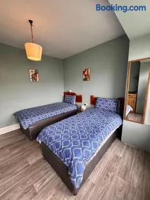 Strandhill Guesthouse - Image 1