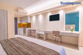 CHRISTA APARTMENTS - Image 4