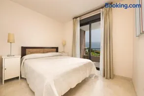 Impresionante apartamento vista mar frontal - Image 1