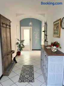 Giulia Cottage - Image 1