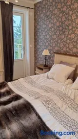 Mysig stuga med sjöutsikt - Image 2