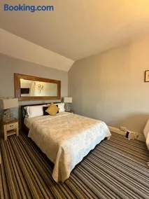 Sid's Restaurant and Bar with Rooms - Image 3