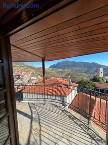 Arahova Cozy View - Image 1