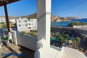 Παραθαλάσσιο εξοχικό σπίτι με θέα τον κόλπο Βάρης - Image 2