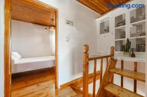 Persas House - Image 1