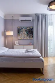 Danube Residence WITH PARKING - Image 1