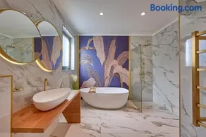 Villa Naya with Heated Pool and Hot Tub - Image 3