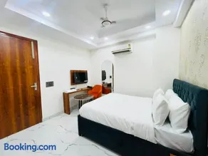 Hotel Aroha Nest 2 -Sec 44 Noida - Image 2