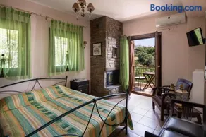 Chorostasi Guest House - Image 2