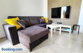 Sea View Apartment Kyrenia - Image 4