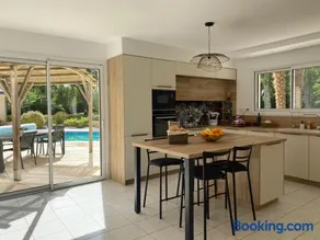 Villa Luxe Arnage aux portes du Circuit Piscine Chauffée - Image 2