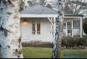 Peony Farm Pink Cottage - Image 1
