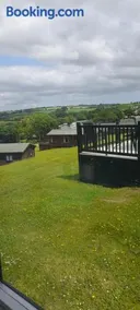 Lake view - Image 2