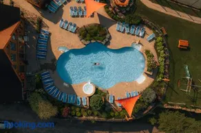 Fiddler Lake 72 with Private spa, pool table & Pool - Image 3
