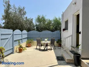 Detached Cozy Studio - Image 2