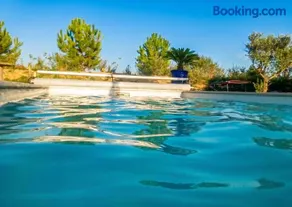 Charmant studio avec piscine partagée à Cabrières-d'Avignon - Image 1