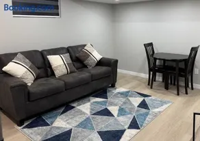 Evelyn's Manor - Image 2