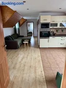 Chaloupka u Jezevčíka, klidné ubytování u D1, parkování - Image 1