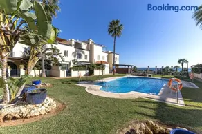 Luxury modern beachfront 3 bed gated community townhouse with pool, sun terrace, sea views close to all amenities - Image 3