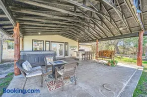 The Cedar House - Image 5