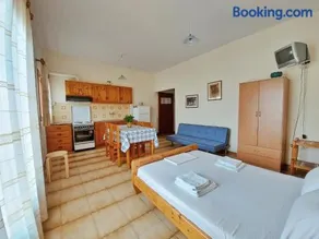 Seaview- 2 Space - selfcatering Apartment - Helen No 3 - Image 3